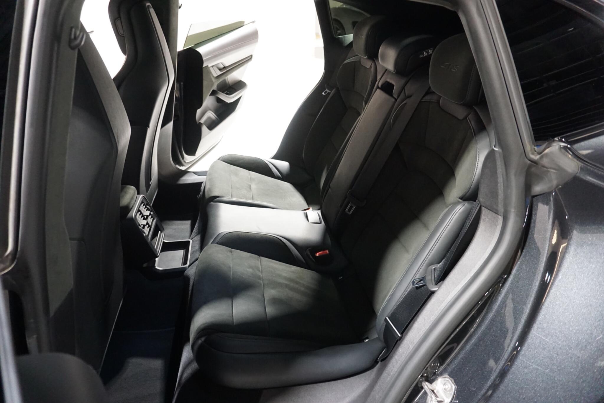 Porsche Taycan Performance Plus 93.4kWh GTS Sport Turismo 5dr Electric Auto 4WD (11kW Charger) (598 ps)